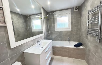 Resale - House - Detached Villa - Estepona - Estepona Centro