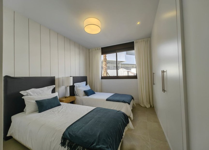 Reventa - Ground floor apartment - Estepona - Estepona Centro