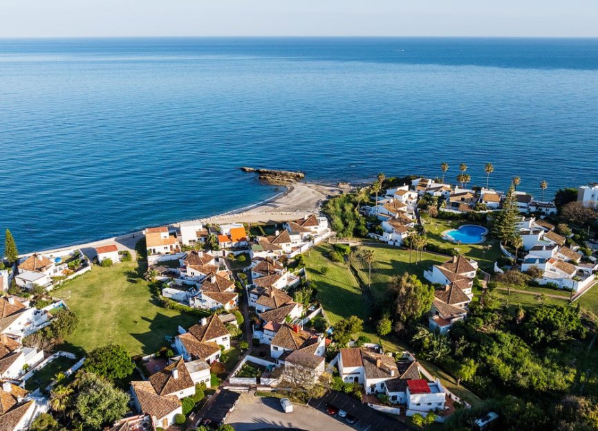 Reventa - House - Townhouse - Estepona - Estepona Centro