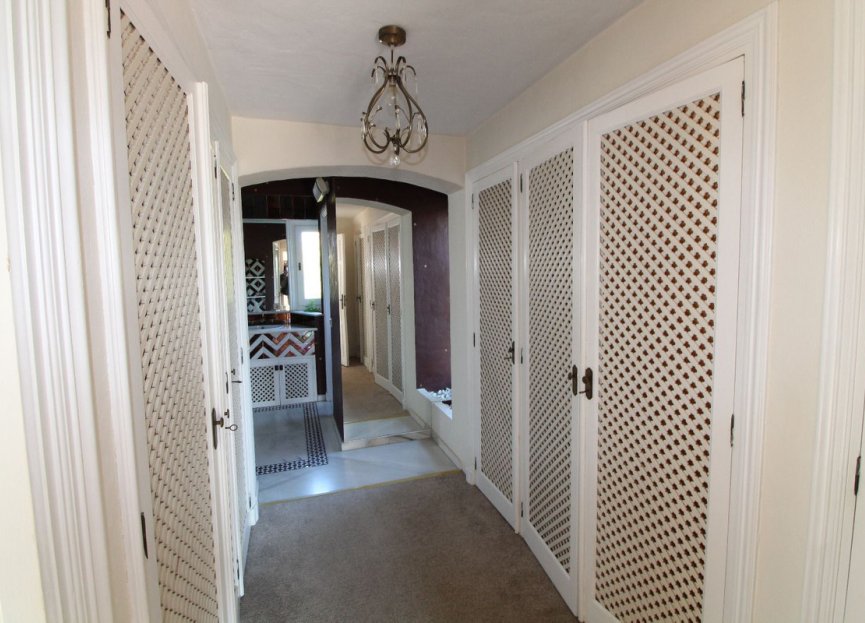 Resale - House - Detached Villa - Estepona - New Golden Mile