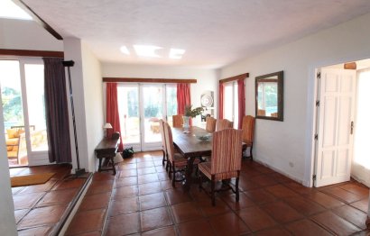 Resale - House - Detached Villa - Estepona - New Golden Mile