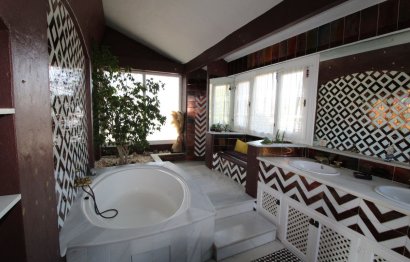 Resale - House - Detached Villa - Estepona - New Golden Mile