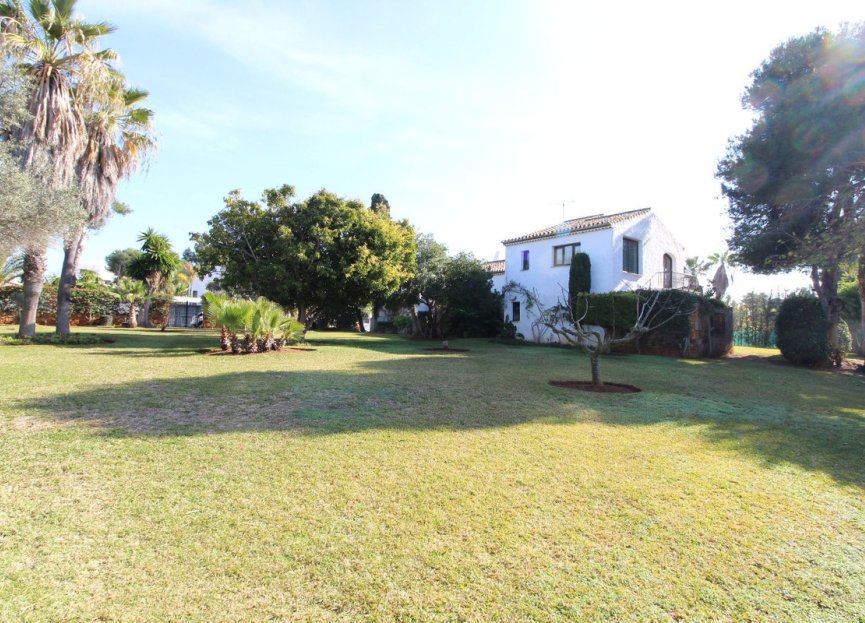 Resale - House - Detached Villa - Estepona - New Golden Mile