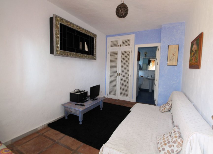 Resale - House - Detached Villa - Estepona - New Golden Mile