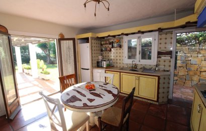 Resale - House - Detached Villa - Estepona - New Golden Mile