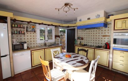Resale - House - Detached Villa - Estepona - New Golden Mile