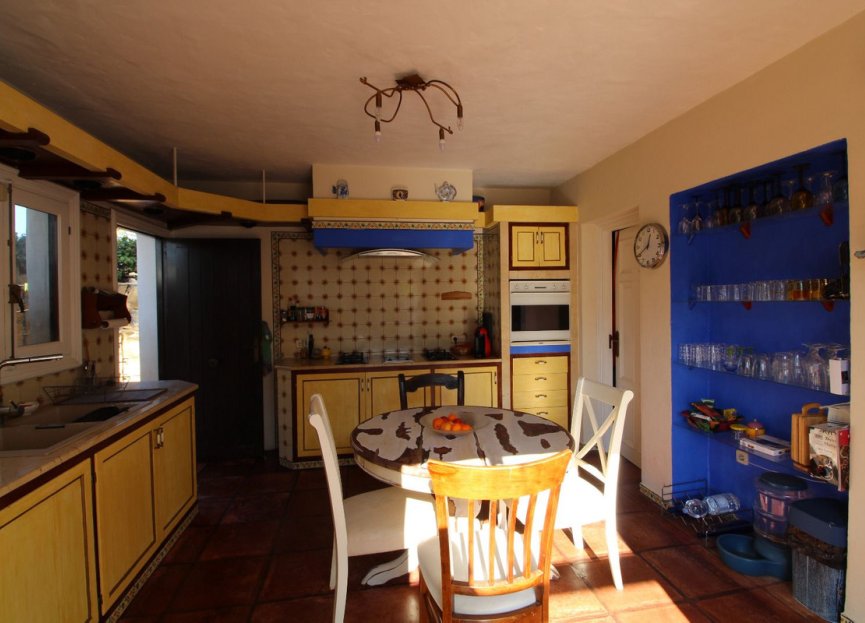 Resale - House - Detached Villa - Estepona - New Golden Mile
