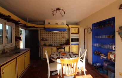 Resale - House - Detached Villa - Estepona - New Golden Mile