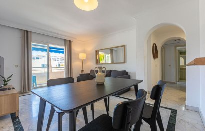 Resale - Apartment - Middle Floor Apartment - Marbella - Puerto Banús