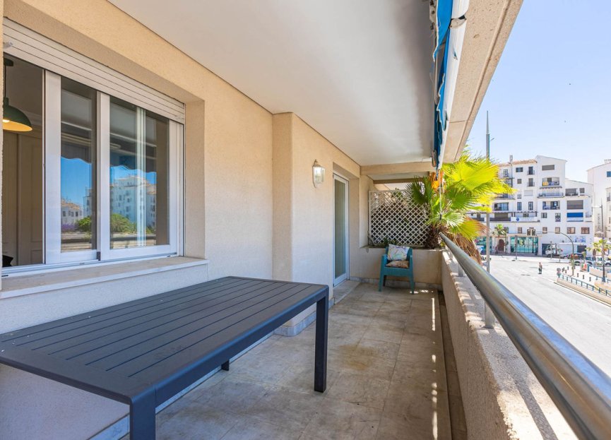 Resale - Apartment - Middle Floor Apartment - Marbella - Puerto Banús