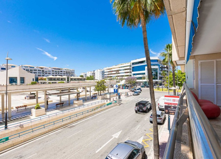 Resale - Apartment - Middle Floor Apartment - Marbella - Puerto Banús