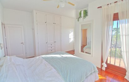 Resale - House - Finca - Cortijo - Estepona - Estepona Centro