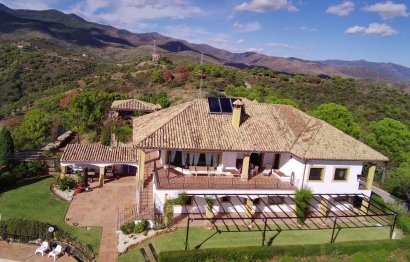 Resale - House - Finca - Cortijo - Estepona - Estepona Centro