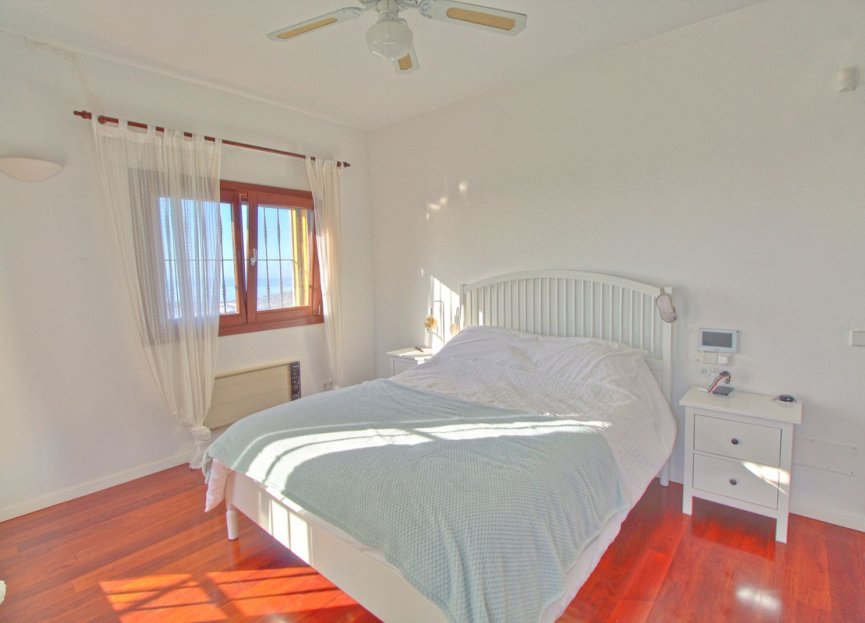 Resale - House - Finca - Cortijo - Estepona - Estepona Centro