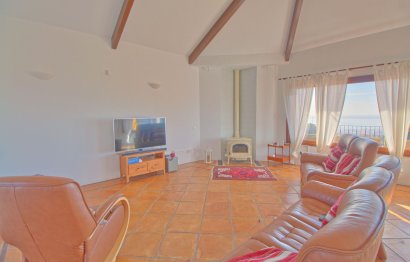 Resale - House - Finca - Cortijo - Estepona - Estepona Centro