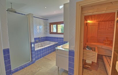 Resale - House - Finca - Cortijo - Estepona - Estepona Centro