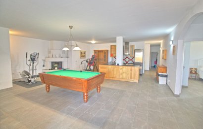 Resale - House - Finca - Cortijo - Estepona - Estepona Centro