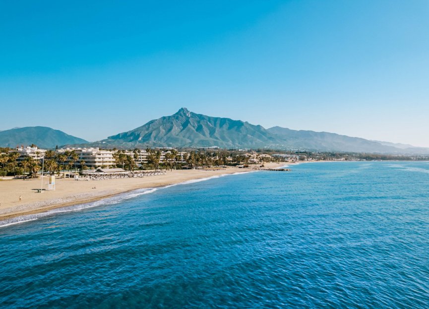 Resale - Apartment - Middle Floor Apartment - Marbella - Nueva Andalucia