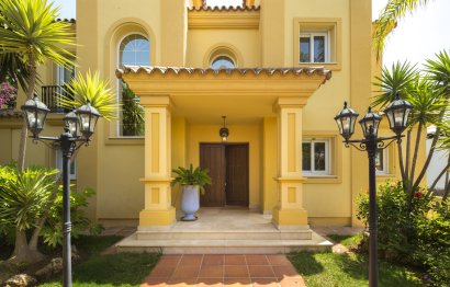 Resale - House - Detached Villa - Marbella - Elviria