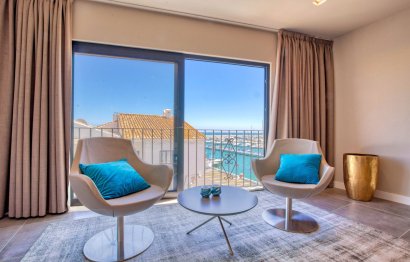 Resale - Apartment - Middle Floor Apartment - Marbella - Puerto Banús