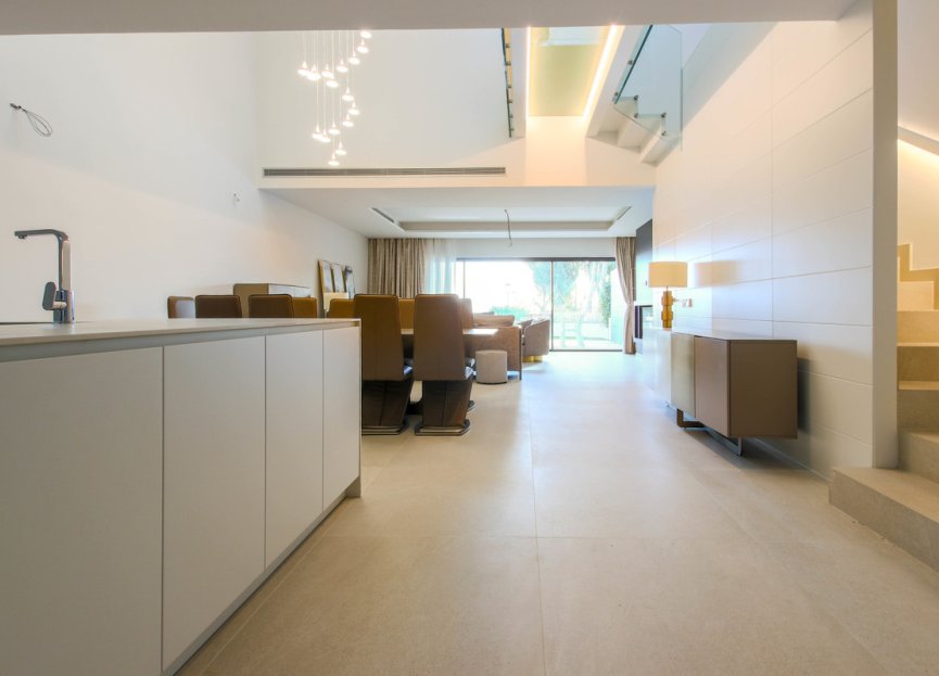 Resale - House - Townhouse - Estepona - Estepona Centro