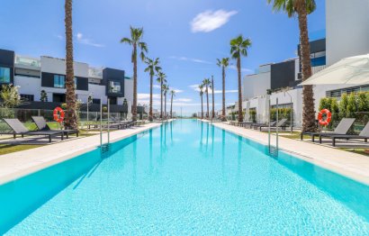 Resale - House - Townhouse - Estepona - Estepona Centro