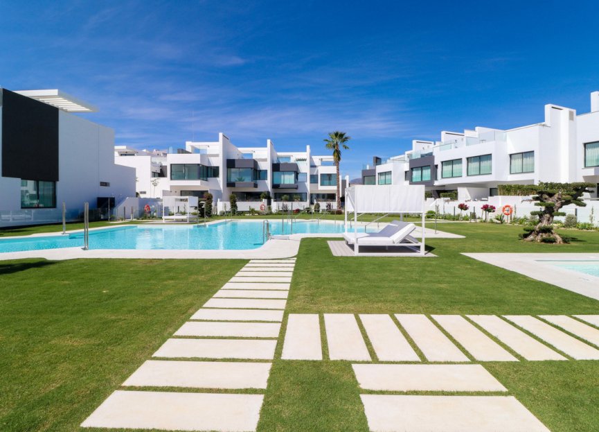 Resale - House - Townhouse - Estepona - Estepona Centro