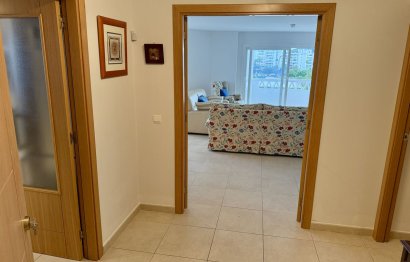 Resale - Apartment - Middle Floor Apartment - Marbella - La Campana