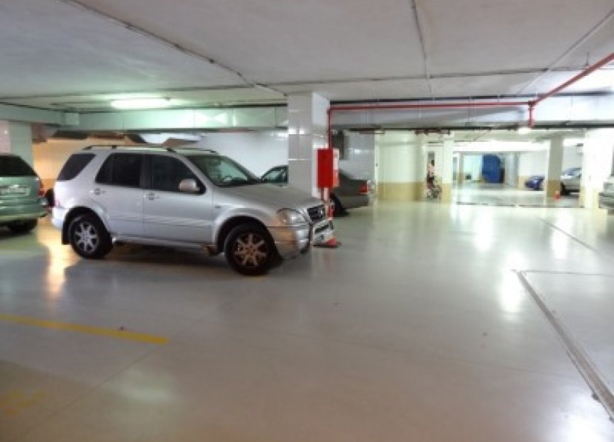 Resale - Ground floor apartment - Marbella - Puerto Banús