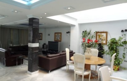 Resale - Ground floor apartment - Marbella - Puerto Banús