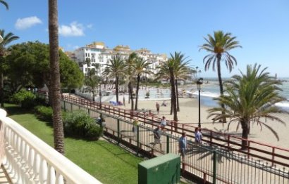 Resale - Ground floor apartment - Marbella - Puerto Banús