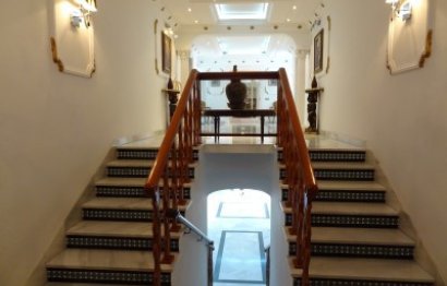 Resale - Ground floor apartment - Marbella - Puerto Banús