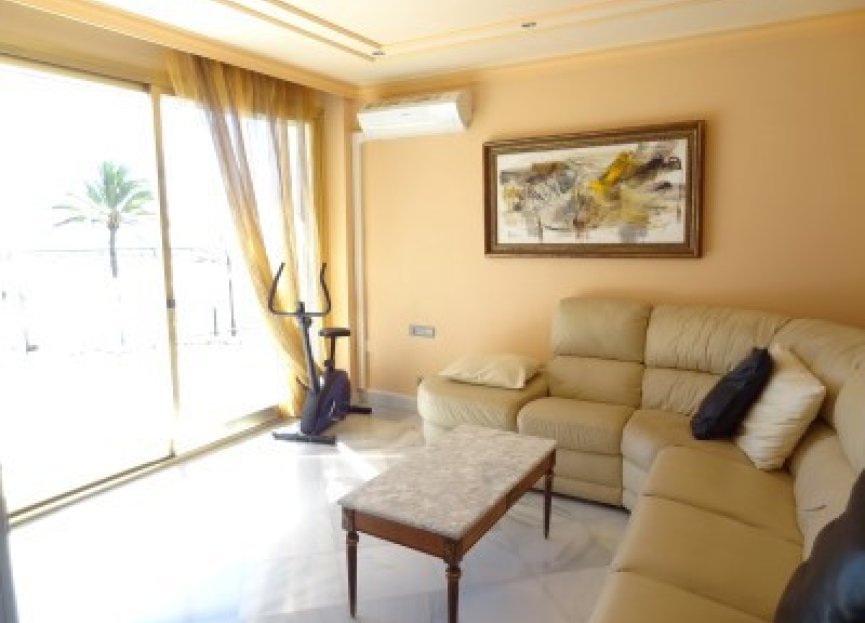 Resale - Ground floor apartment - Marbella - Puerto Banús