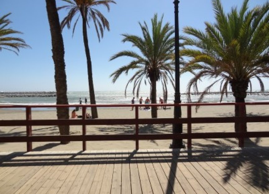 Resale - Ground floor apartment - Marbella - Puerto Banús