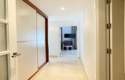 Resale - Apartment - Penthouse - Marbella - Nueva Andalucia