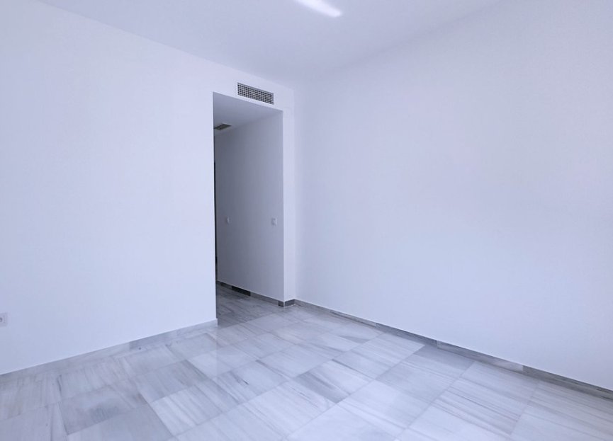 Resale - Ground floor apartment - Marbella - Marbella Centro