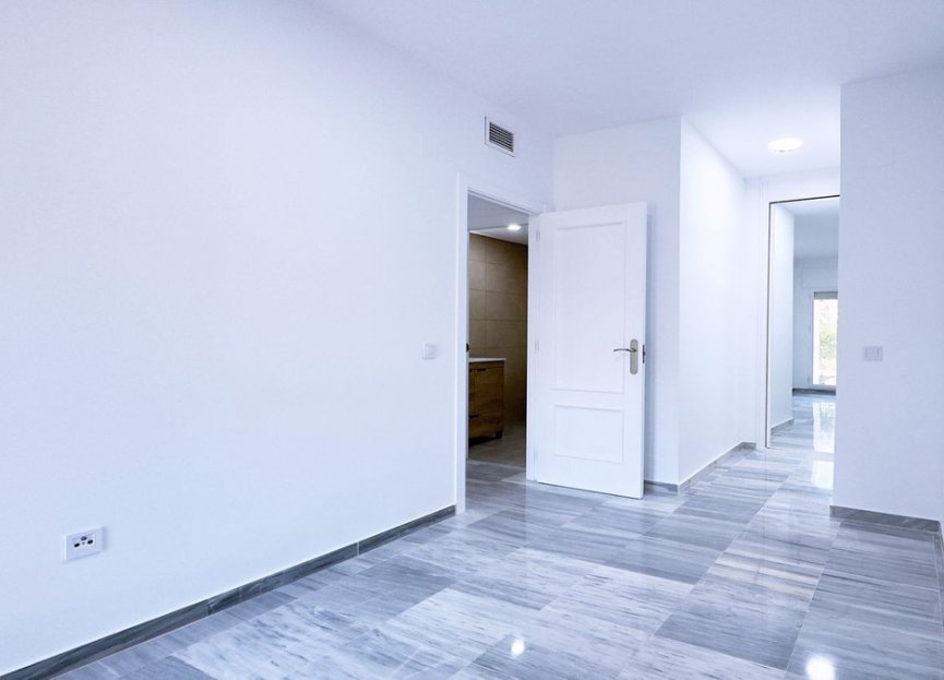 Resale - Ground floor apartment - Marbella - Marbella Centro