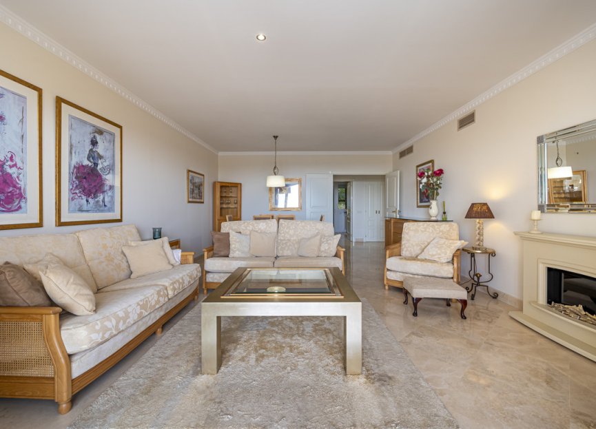 Resale - Apartment - Middle Floor Apartment - Estepona - Estepona Centro
