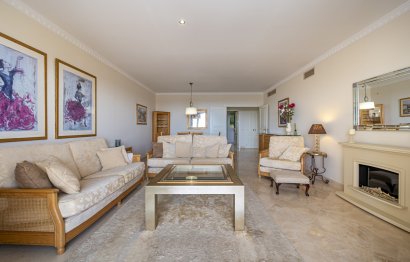 Resale - Apartment - Middle Floor Apartment - Estepona - Estepona Centro