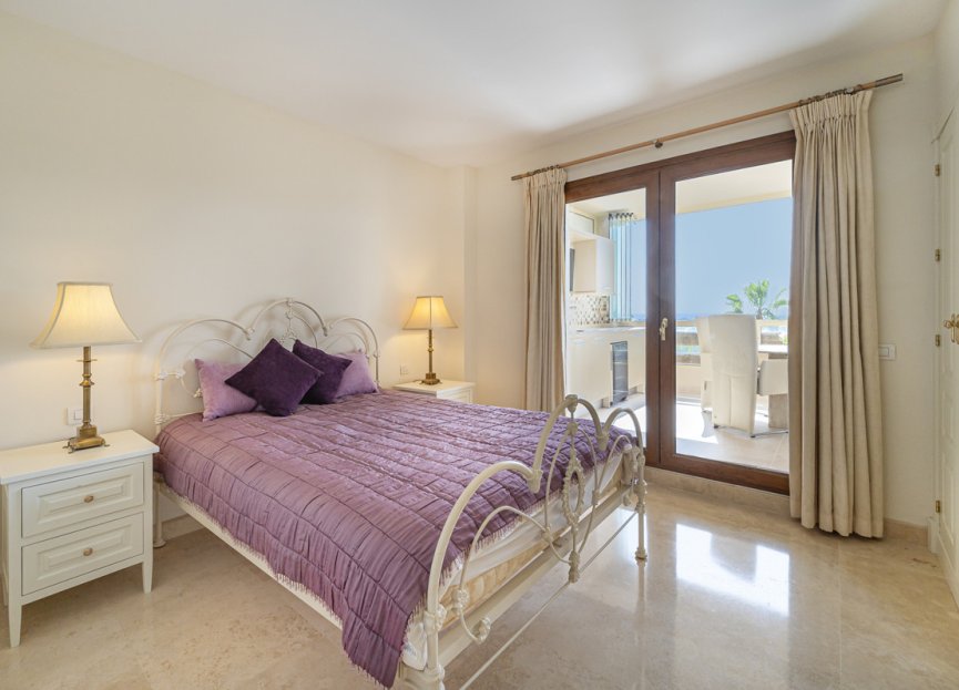 Resale - Apartment - Middle Floor Apartment - Estepona - Estepona Centro