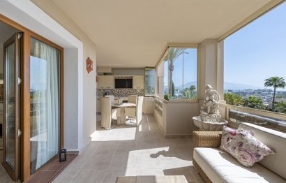 Resale - Apartment - Middle Floor Apartment - Estepona - Estepona Centro