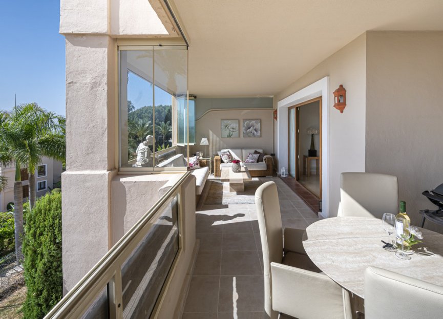 Resale - Apartment - Middle Floor Apartment - Estepona - Estepona Centro