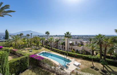 Resale - Apartment - Middle Floor Apartment - Estepona - Estepona Centro