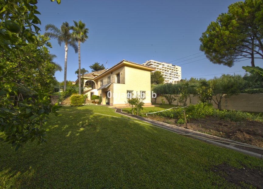 Resale - House - Detached Villa - Estepona - New Golden Mile