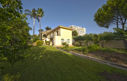 Resale - House - Detached Villa - Estepona - New Golden Mile
