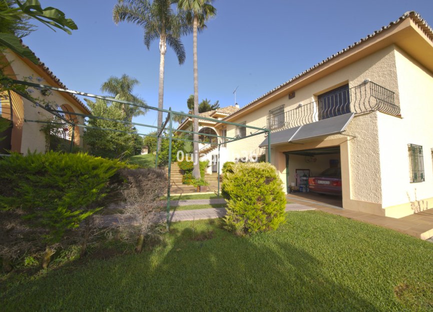 Resale - House - Detached Villa - Estepona - New Golden Mile