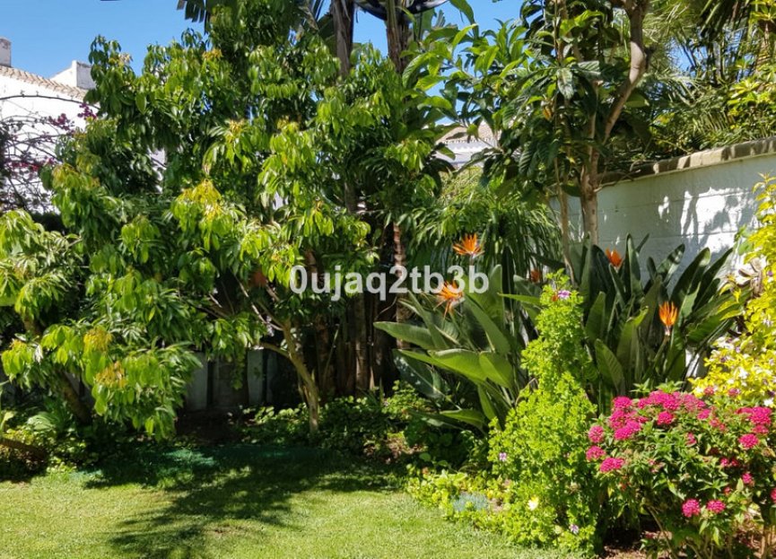 Resale - House - Detached Villa - Estepona - New Golden Mile