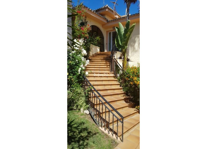 Resale - House - Detached Villa - Estepona - New Golden Mile