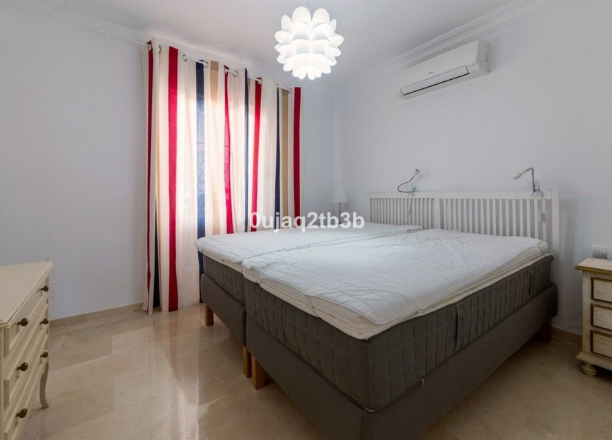 Resale - Apartment - Duplex - Marbella - Nueva Andalucia