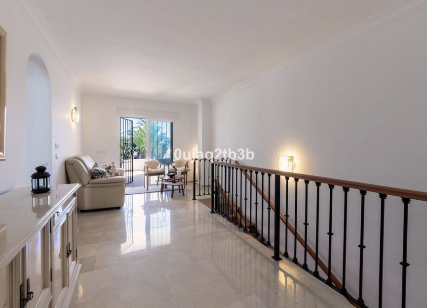 Resale - Apartment - Duplex - Marbella - Nueva Andalucia
